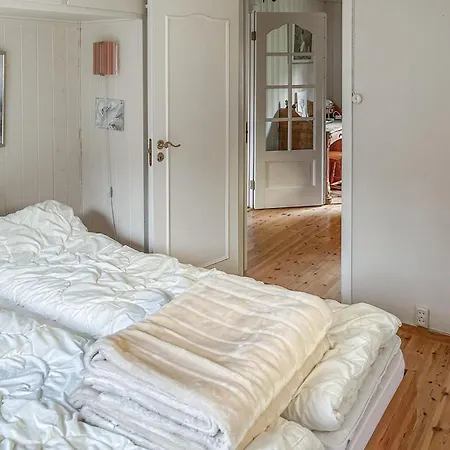 Lovely In Lena With Wifi *